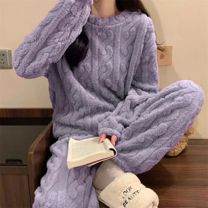 Conjunto de pijama cálido de terciopelo suave de invierno para mujer, ropa de dormir a rayas minimalista lisa, ropa de dormir cómoda para mujer, nuevo