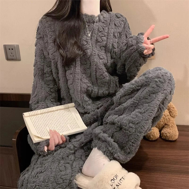 Conjunto de pijama cálido de terciopelo suave de invierno para mujer, ropa de dormir a rayas minimalista lisa, ropa de dormir cómoda para mujer, nuevo