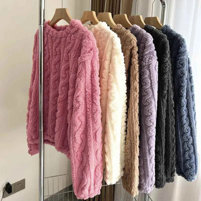 Conjunto de pijama cálido de terciopelo suave de invierno para mujer, ropa de dormir a rayas minimalista lisa, ropa de dormir cómoda para mujer, nuevo