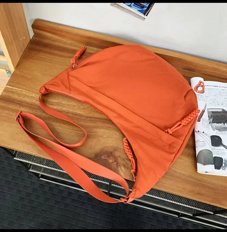 Bolso de hombro de tela suave para mujer, moderno, de color liso, estilo informal, para estudiantes, grande, tipo bandolera